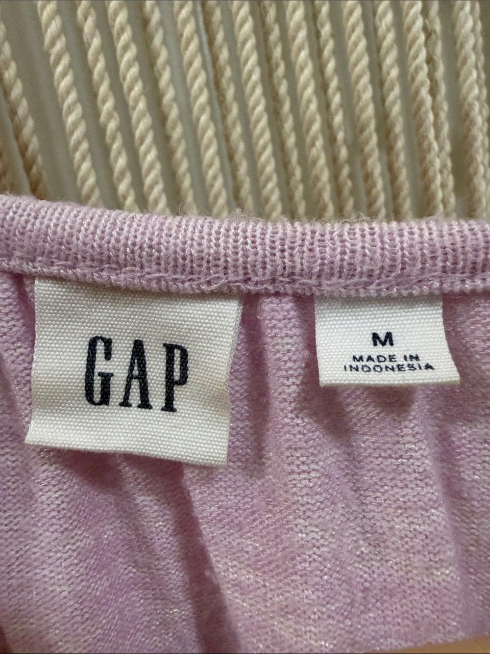 GAP Lavender Scoop Neck Puff Short Sleeve Top - Picture 2 of 6